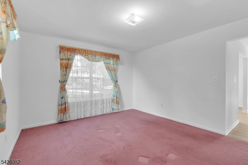 4 Leigh Road Hillsborough, NJ 08844 - Photo 8 of 50