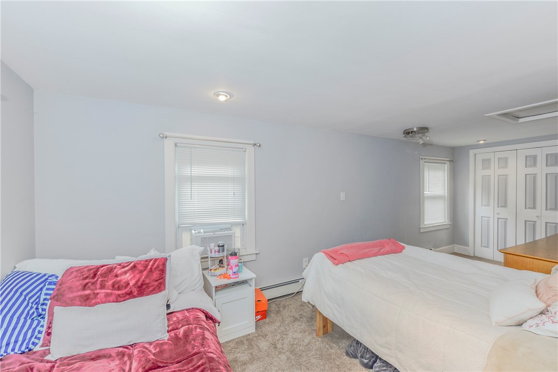 1567 West Main Road Middletown, RI 02842 - Photo 13 of 20