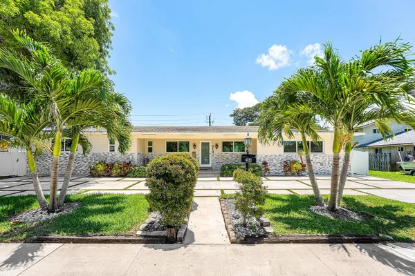 $759,000 | 214 Southeast 5th Street, Dania Beach, FL 33004
