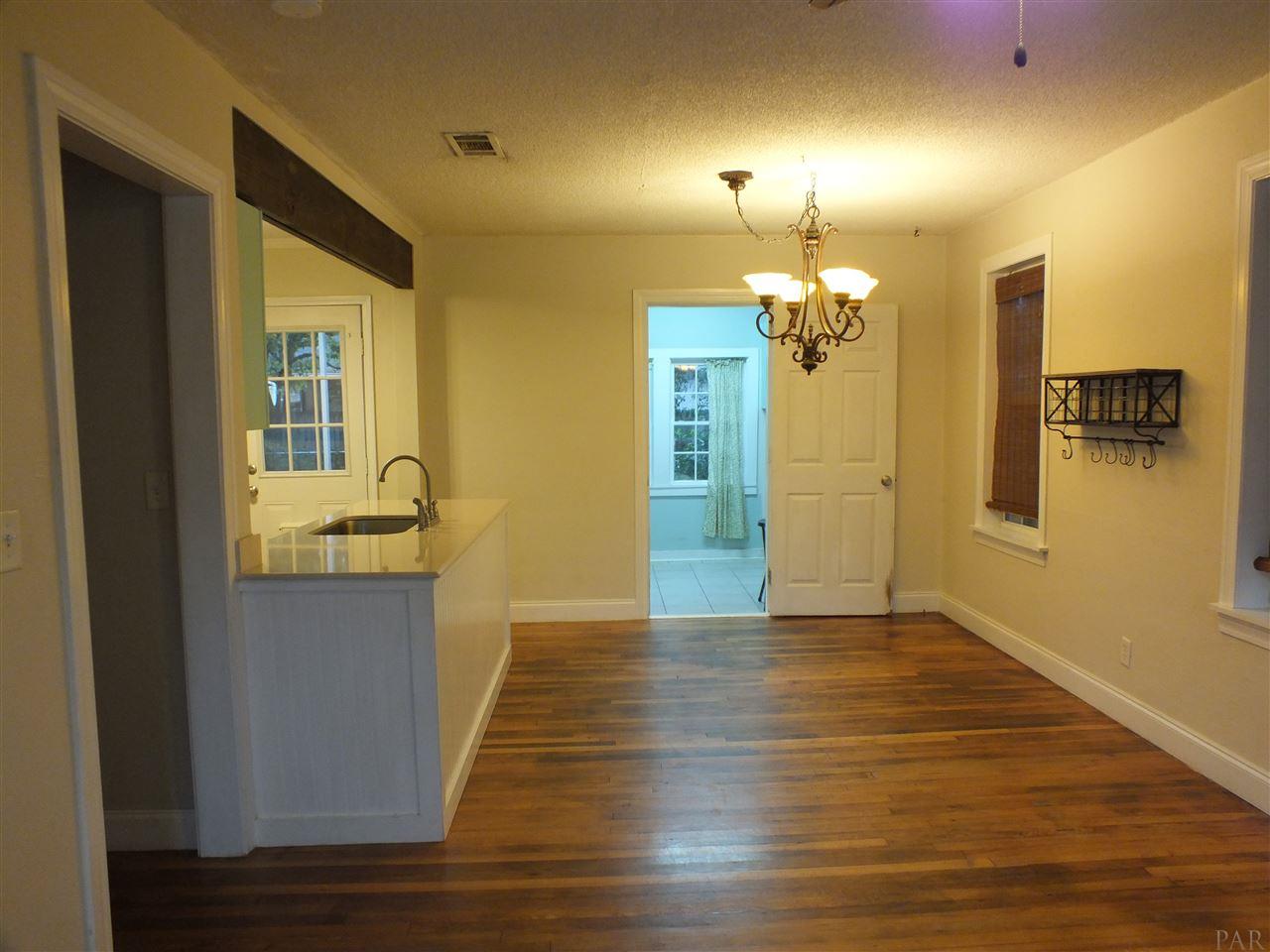 208 Greve Road Pensacola, FL 32507 - Photo 4 of 31 Gallery Image 4