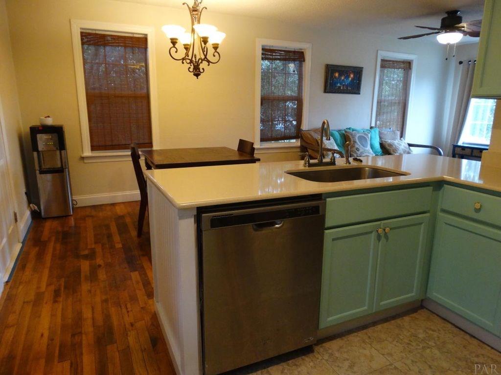 208 Greve Road Pensacola, FL 32507 - Photo 10 of 31 Gallery Image 10