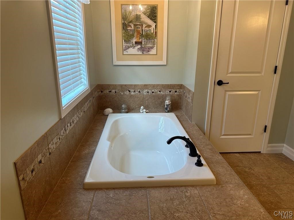 318 Middle Drive Lenox, NY 13032 - Photo 30 of 34