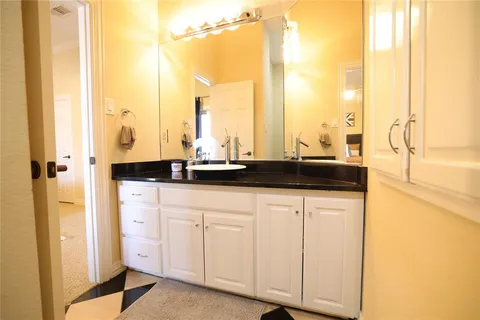 $1,200,000 | 911 Walnut Falls Circle, Mansfield, TX 76063
