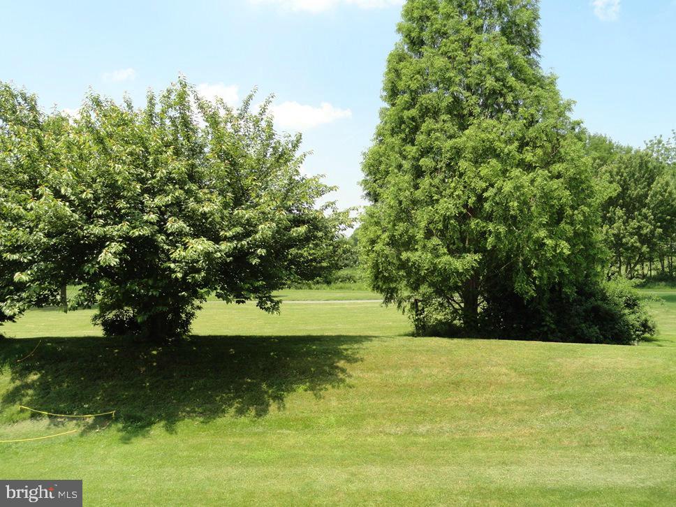 97 Laurie Lane Lititz, PA 17543 - Photo 3 of 12 Gallery Image 3