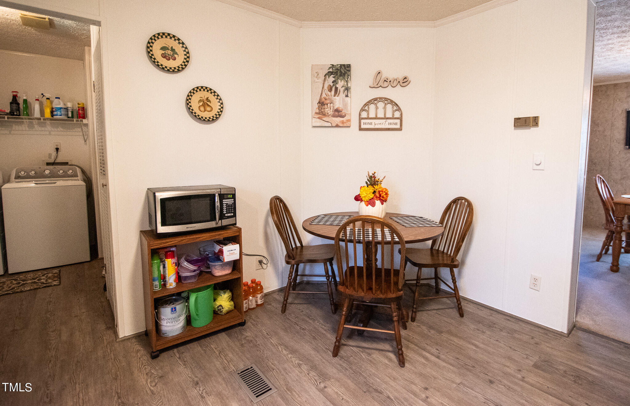 5446 Thompson Mill Road Graham, NC 27253 - Photo 16 of 36 Kitchen with enough space for a breakfast table