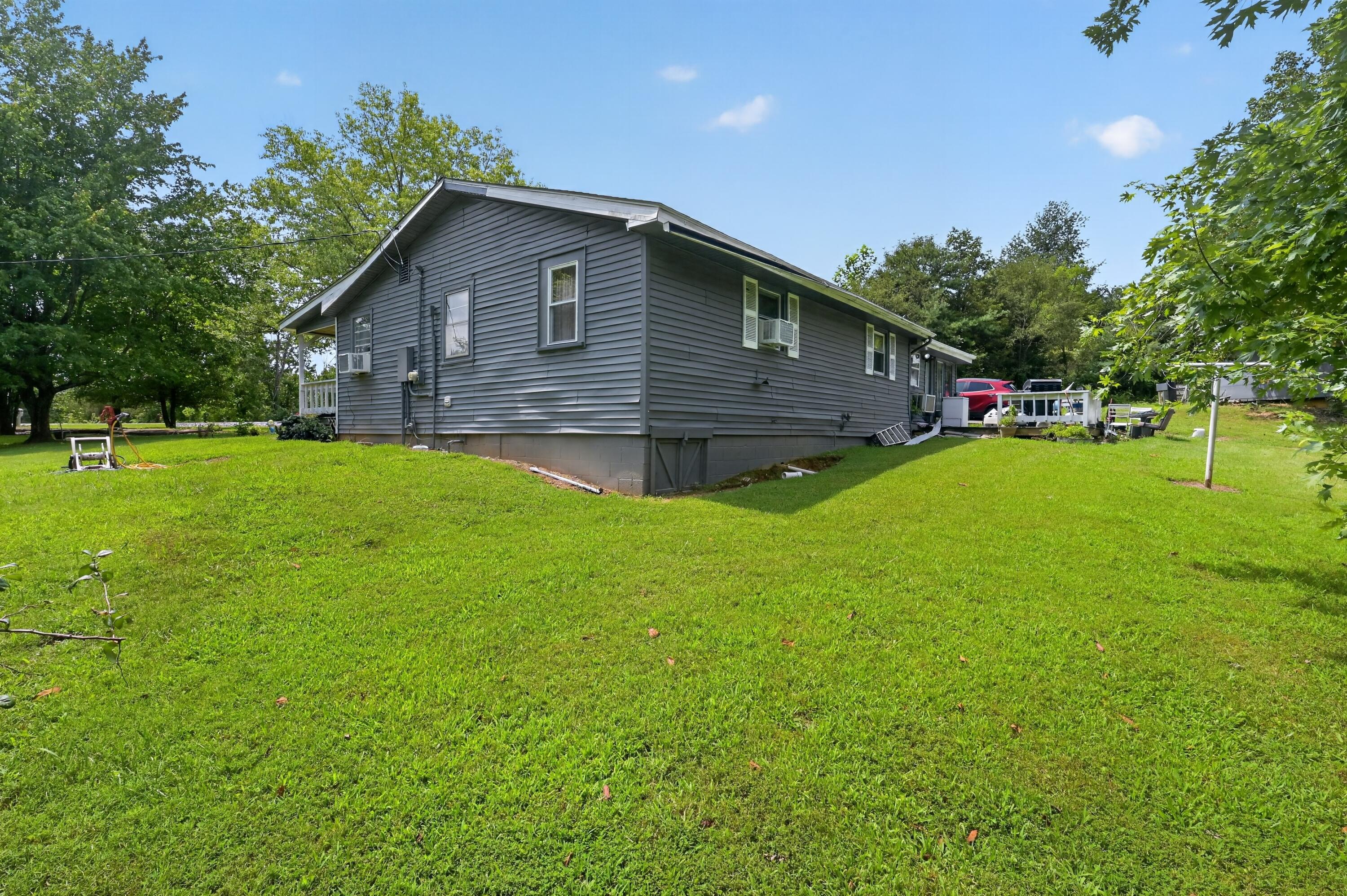12736 Peonia Road Clarkson, KY 42726 - Photo 4 of 30 13