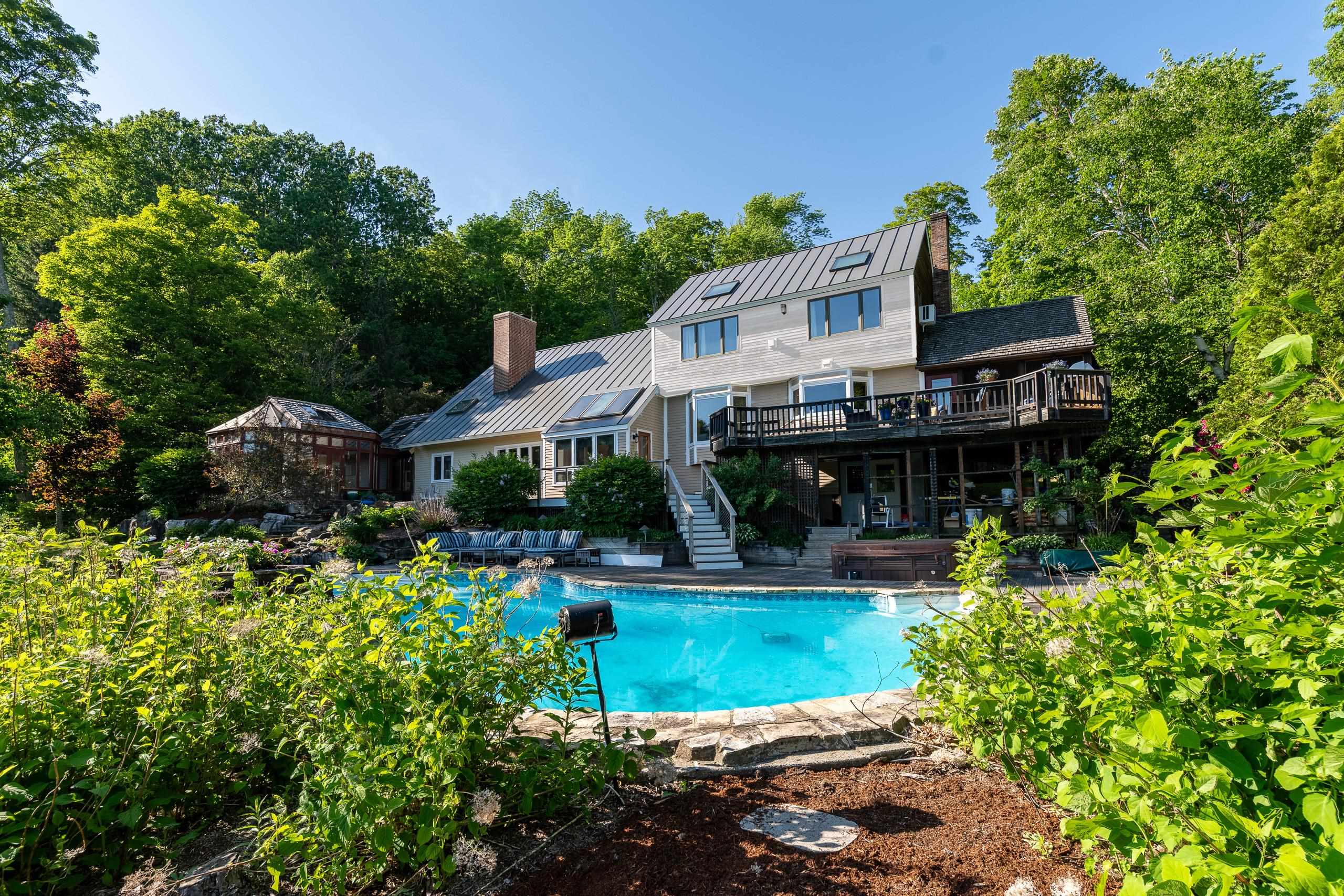 838 Cricket Hill Road Killington, VT 05751 - Photo 4 of 58