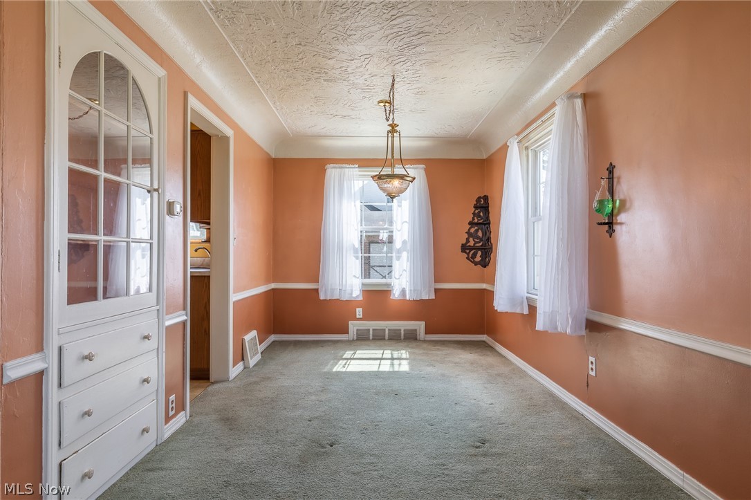 29326 Ridge Road Wickliffe, OH 44092 - Photo 10 of 26 Gallery Image 10