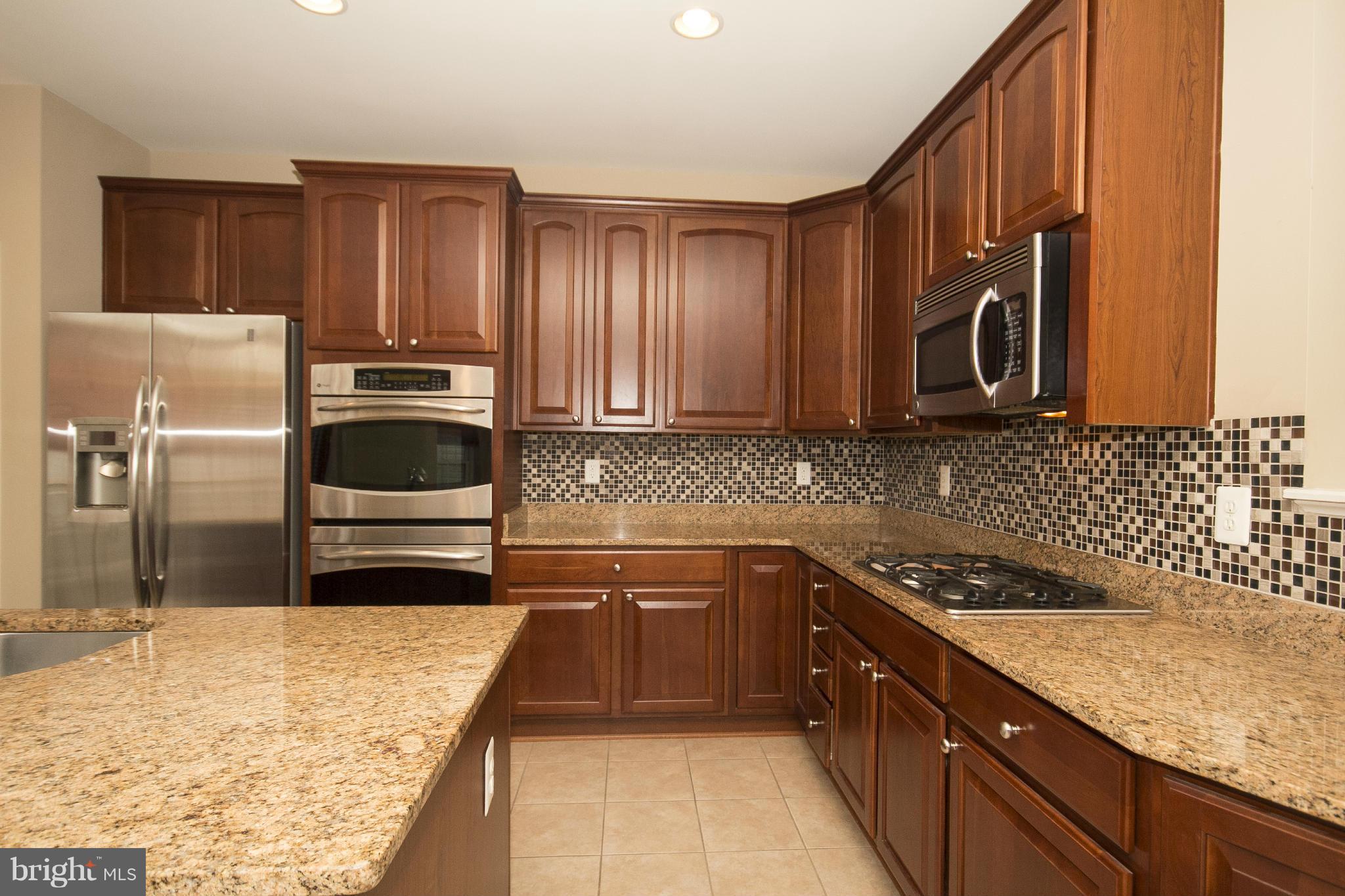 1740 Theale Way Hanover, MD 21076 - Photo 6 of 20 Granite, stainless, double wall oven & more!