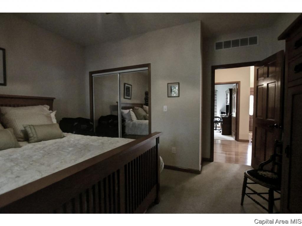 4422 Tulane Court Springfield, IL 62712 - Photo 21 of 32 Gallery Image 21