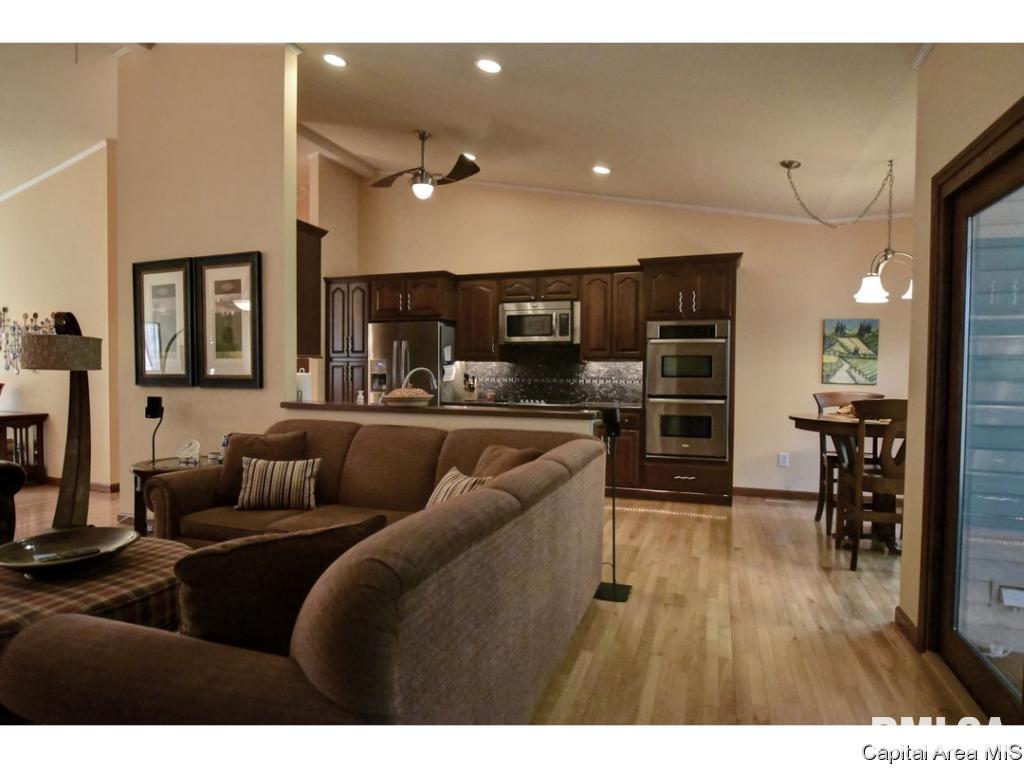 4422 Tulane Court Springfield, IL 62712 - Photo 10 of 32 Gallery Image 10