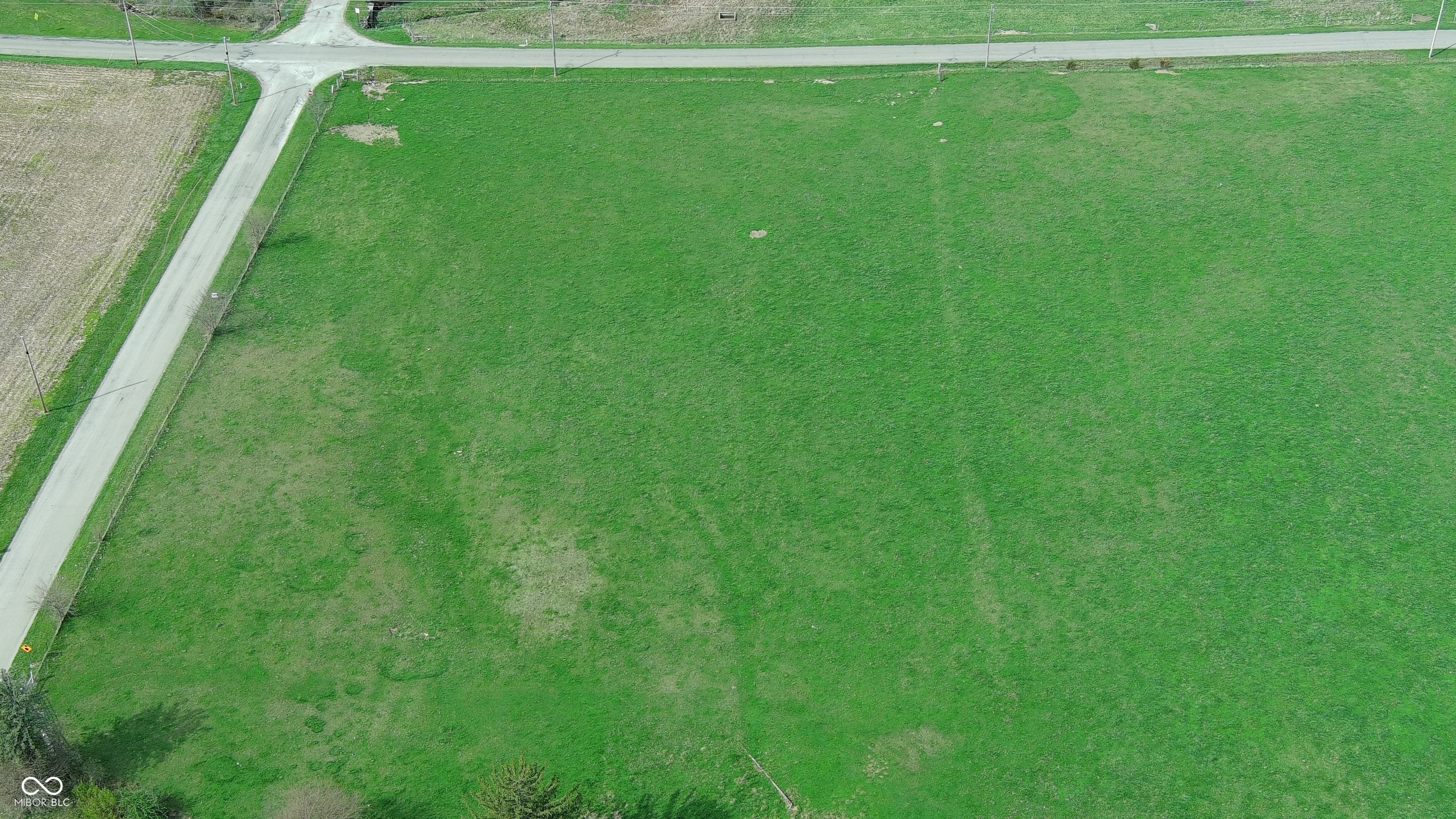 7614 South Mill Road Knightstown, IN 46148 - Photo 2 of 21