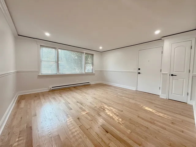 $205,000 | 5037 North East River Road, Unit 1B, Norridge, IL 60706