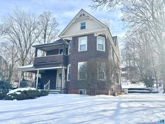 $374,900 | 342 Center Street, Manchester, CT 06040