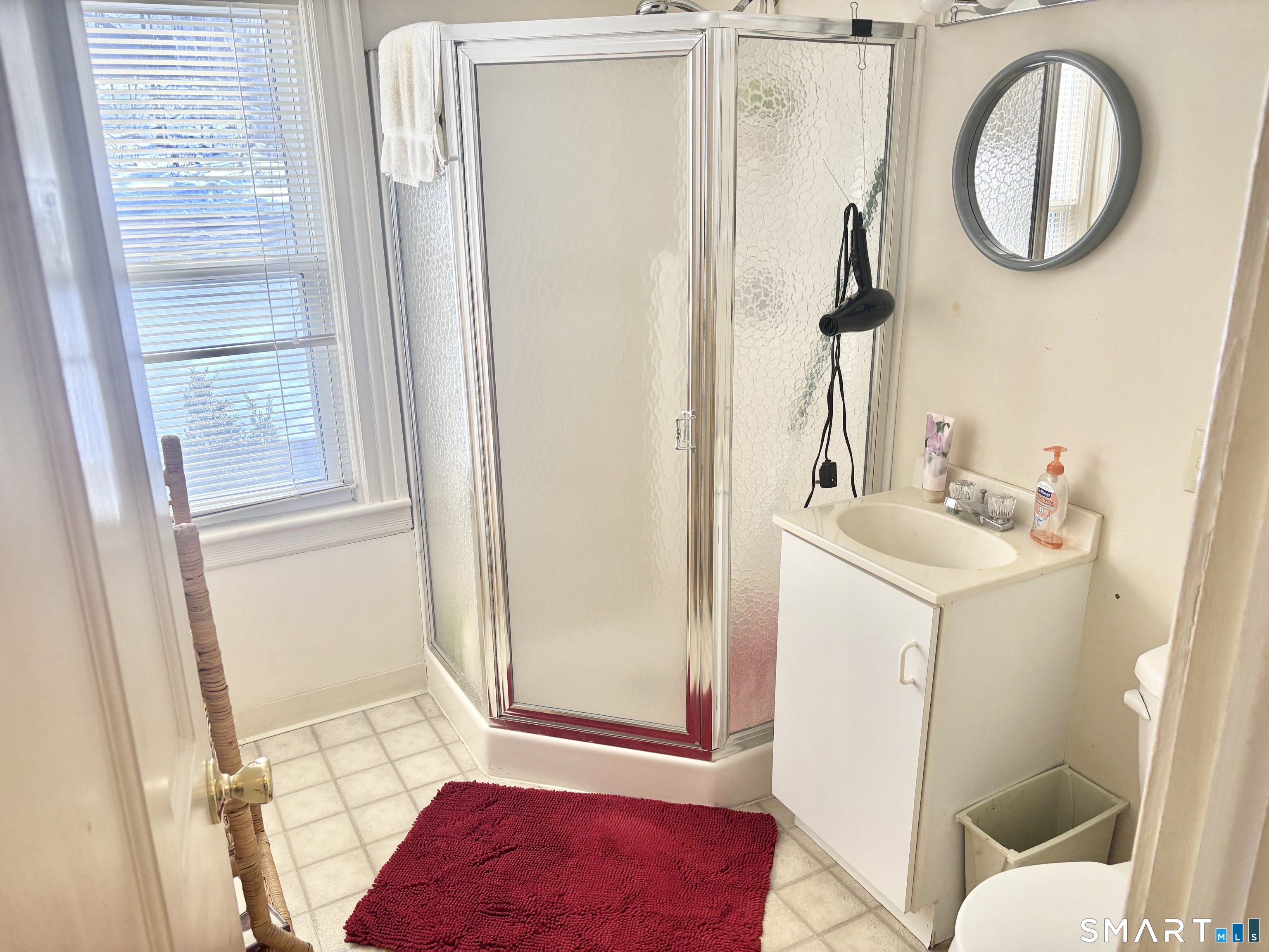 342 Center Street Manchester, CT 06040 - Photo 10 of 17