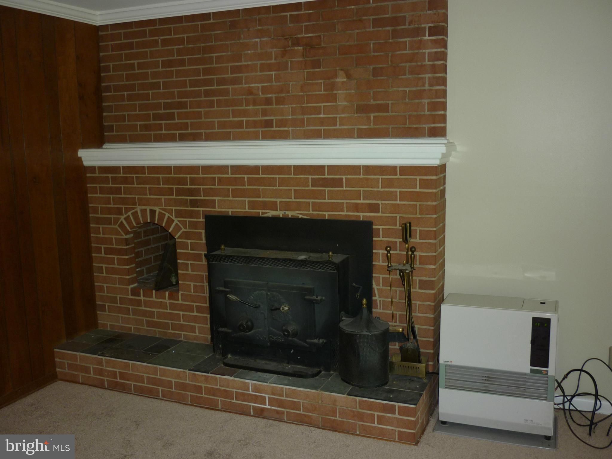 6936 Reliance Road Federalsburg, MD 21632 - Photo 8 of 19 Living Room