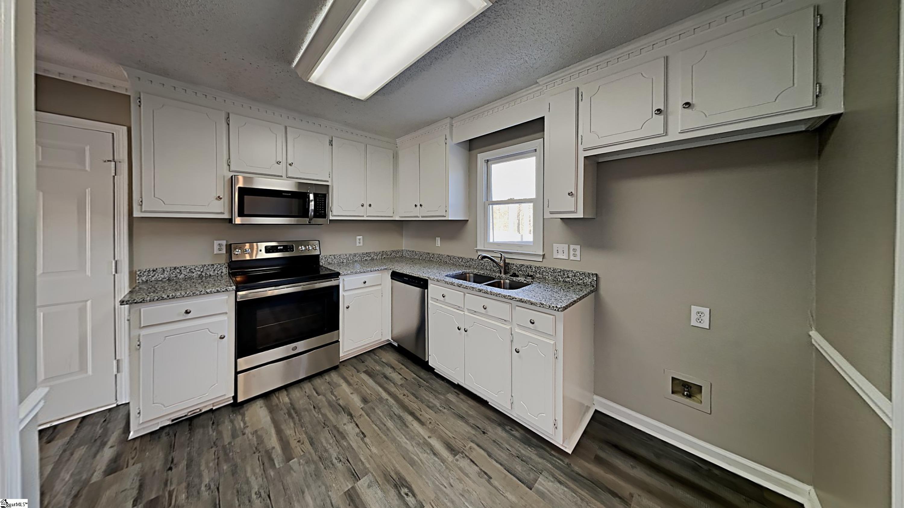 301 Flannery Court Fountain Inn, SC 29644 - Photo 6 of 17 Gallery Image 6
