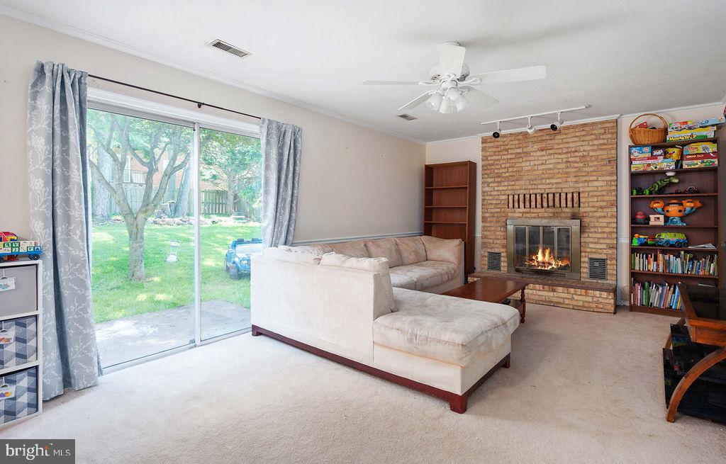 8747 Weems Road Manassas, VA 20110 - Photo 21 of 39 Gallery Image 21