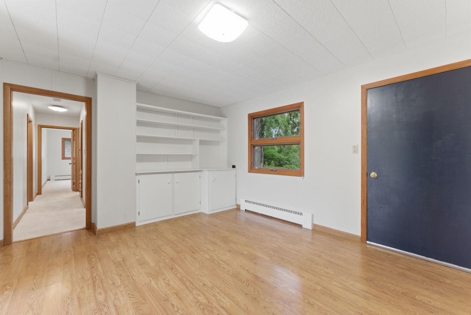 403 North 10th Street Clinton, IA 52732 - Photo 8 of 48