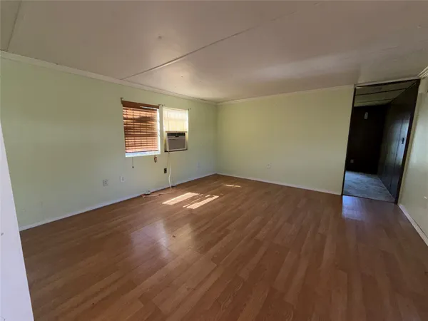 $64,000 | 417 Clay Street, Eagle Lake, TX 77434