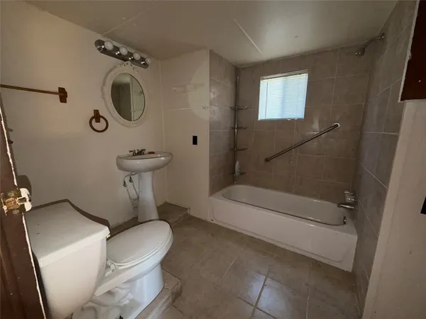 $64,000 | 417 Clay Street, Eagle Lake, TX 77434