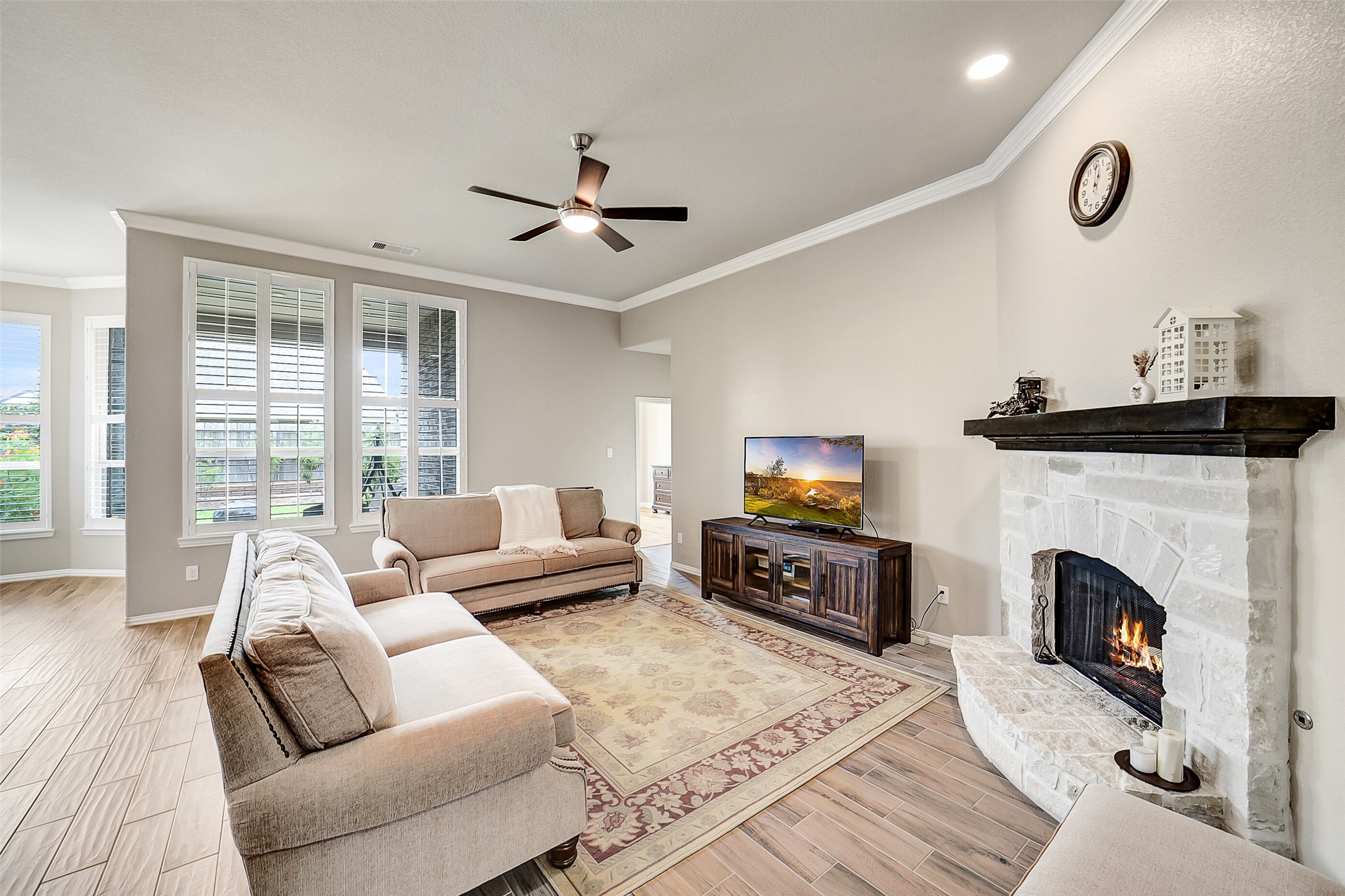 7327 Evelyn Grove Drive Spring, TX 77379 - Photo 4 of 29