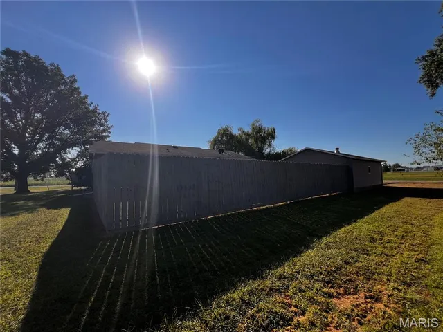 $129,000 | 107 South Washington Street, Patoka, IL 62875