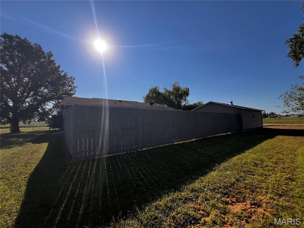 107 South Washington Street Patoka, IL 62875 - Photo 6 of 19