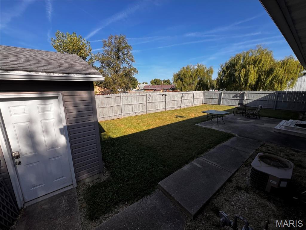 107 South Washington Street Patoka, IL 62875 - Photo 7 of 19