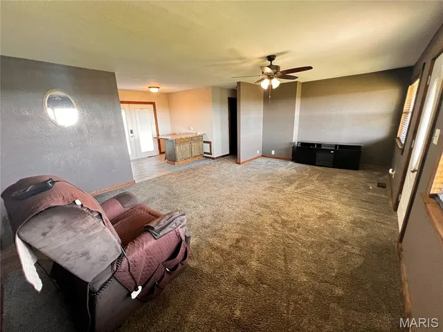 $129,000 | 107 South Washington Street, Patoka, IL 62875