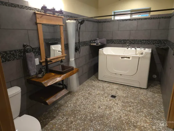 $2,499,000 | 36 Kevins Way, Garden Valley, ID 83622