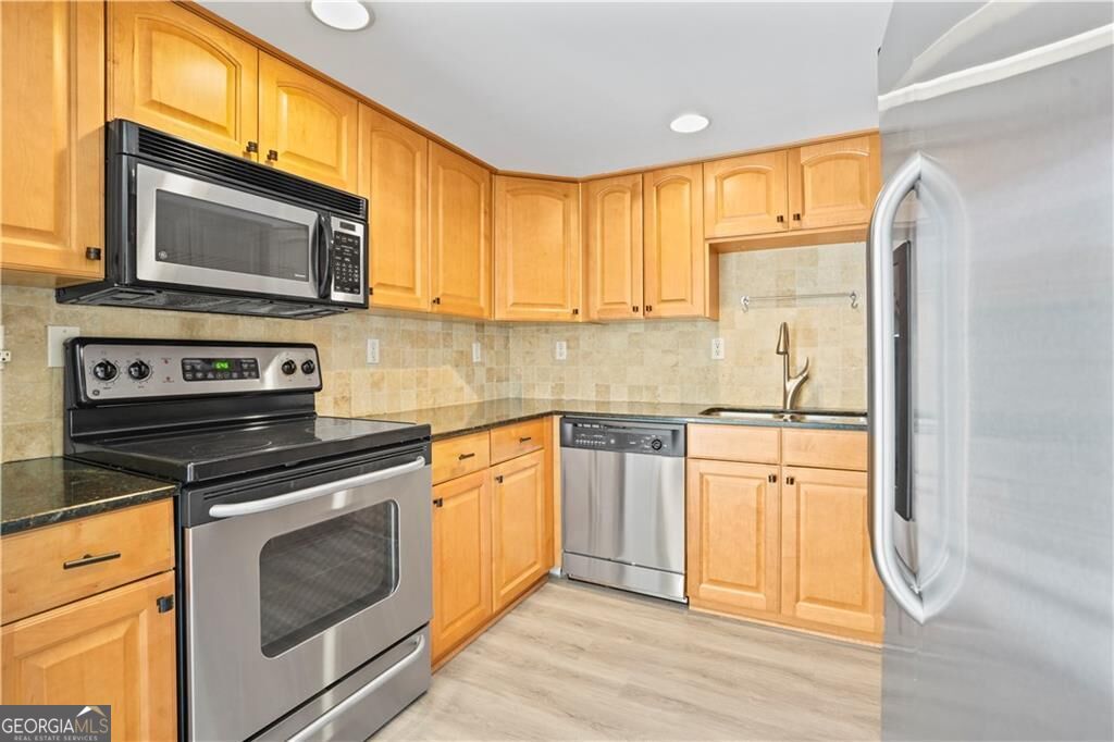 2825 Northeast Expressway Atlanta, GA 30345 - Photo 6 of 26 Gallery Image 6