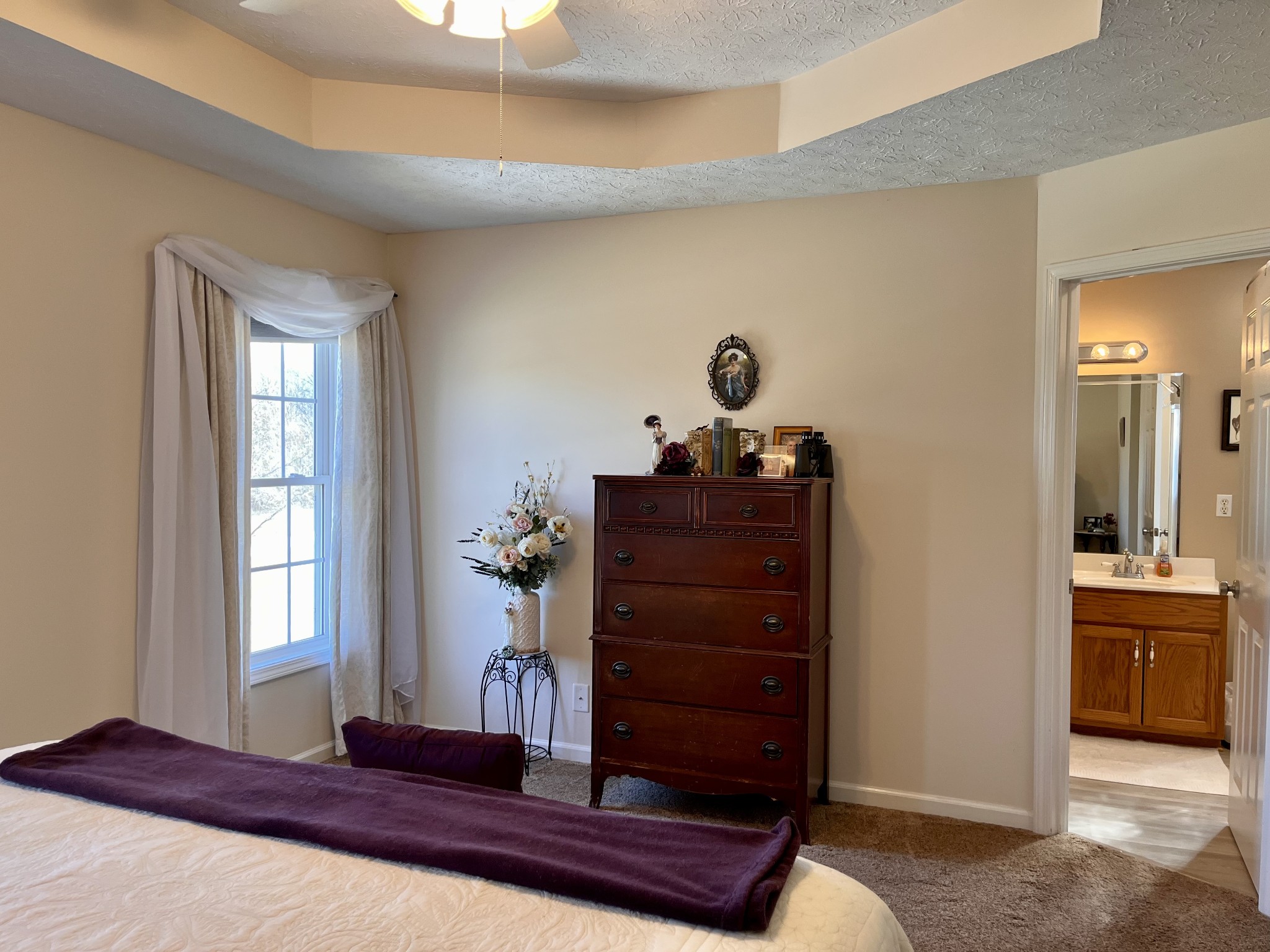 4869 Starks Road Cross Plains, TN 37049 - Photo 30 of 46 a living room with furniture and window