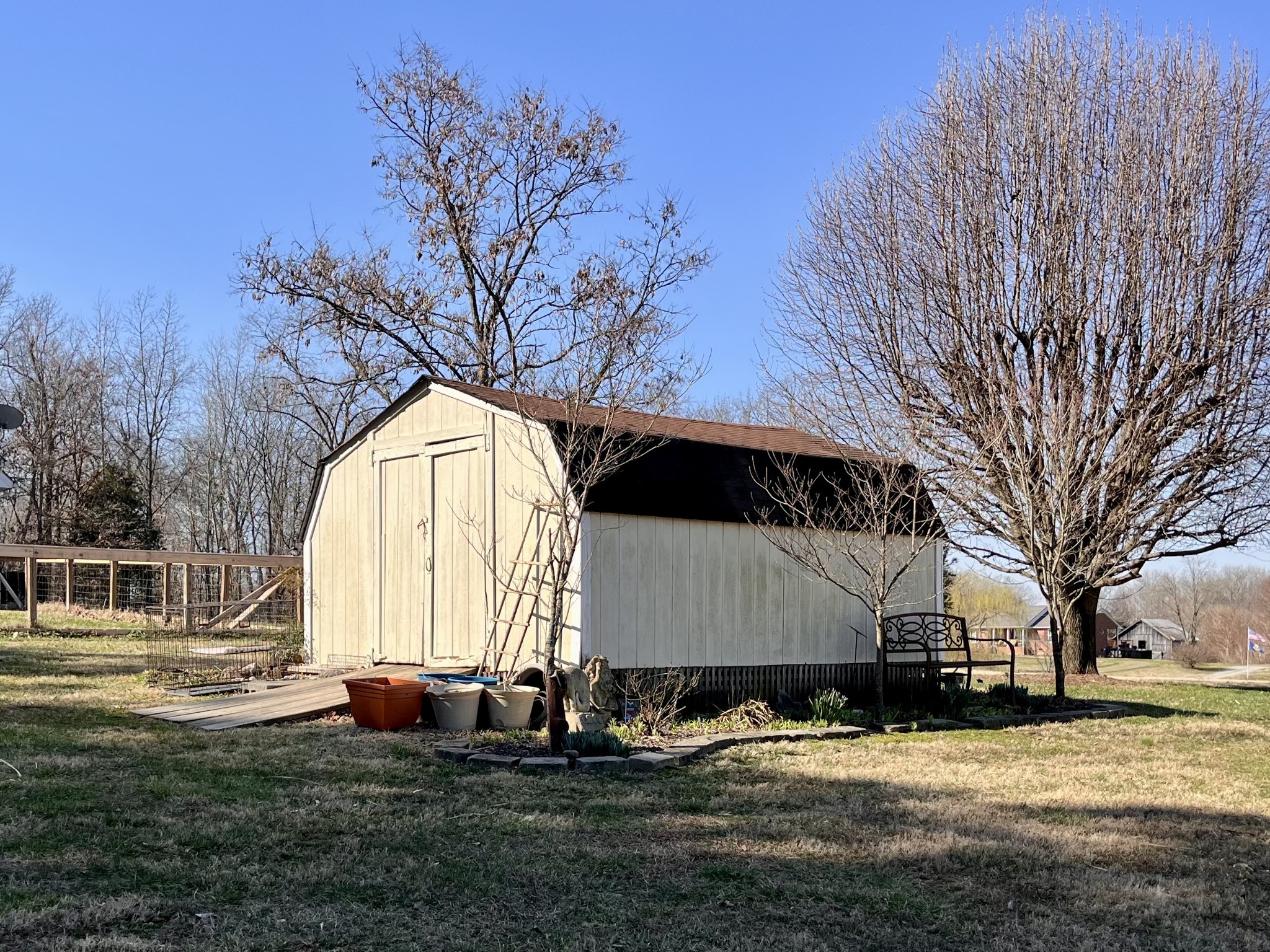 4869 Starks Road Cross Plains, TN 37049 - Photo 44 of 46 a house view with sitting space and garden space