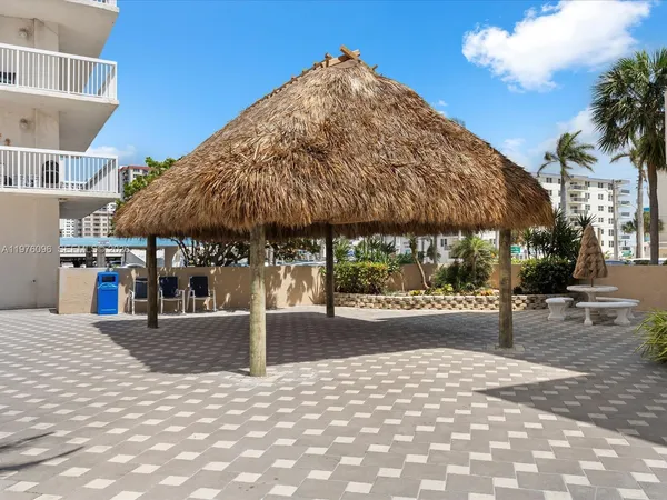 $3,000 | 1500 South Ocean Drive, Unit 3G, Hollywood, FL 33019
