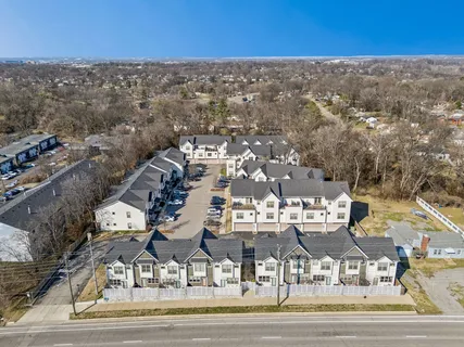$274,990 | 100 Thompson Lane, Unit 6, Nashville, TN 37211