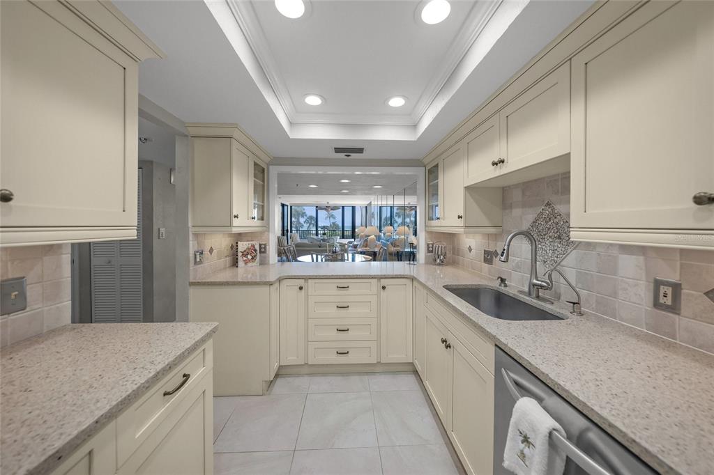 5740 Midnight Pass Road, Unit 104F Sarasota, FL 34242 - Photo 10 of 95 Gallery Image 10