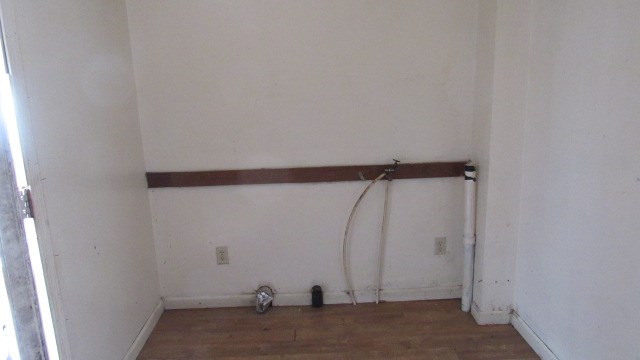 161 5th Avenue Sharon, PA 16146 - Photo 5 of 17 a view of small space