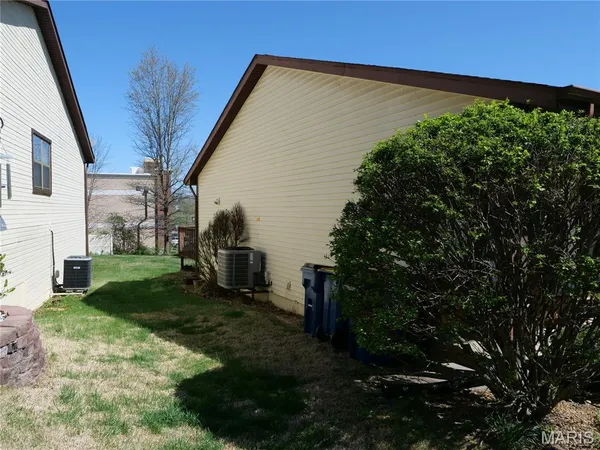 $210,000 | 3 Wenona Drive, Washington, MO 63090