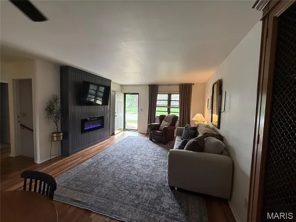 $210,000 | 3 Wenona Drive, Washington, MO 63090