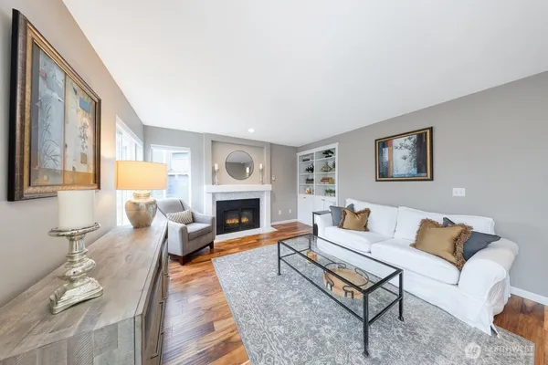 $1,150,000 | 4905 Northeast 19th Court, Renton, WA 98059