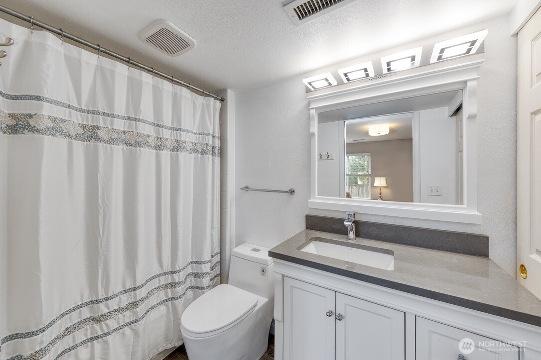 4905 Northeast 19th Court Renton, WA 98059 - Photo 19 of 26