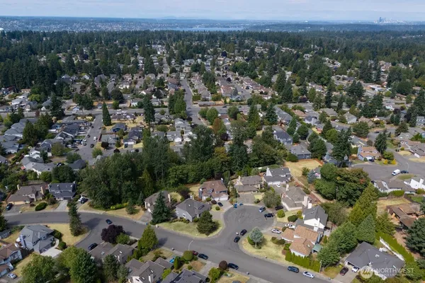 $1,150,000 | 4905 Northeast 19th Court, Renton, WA 98059