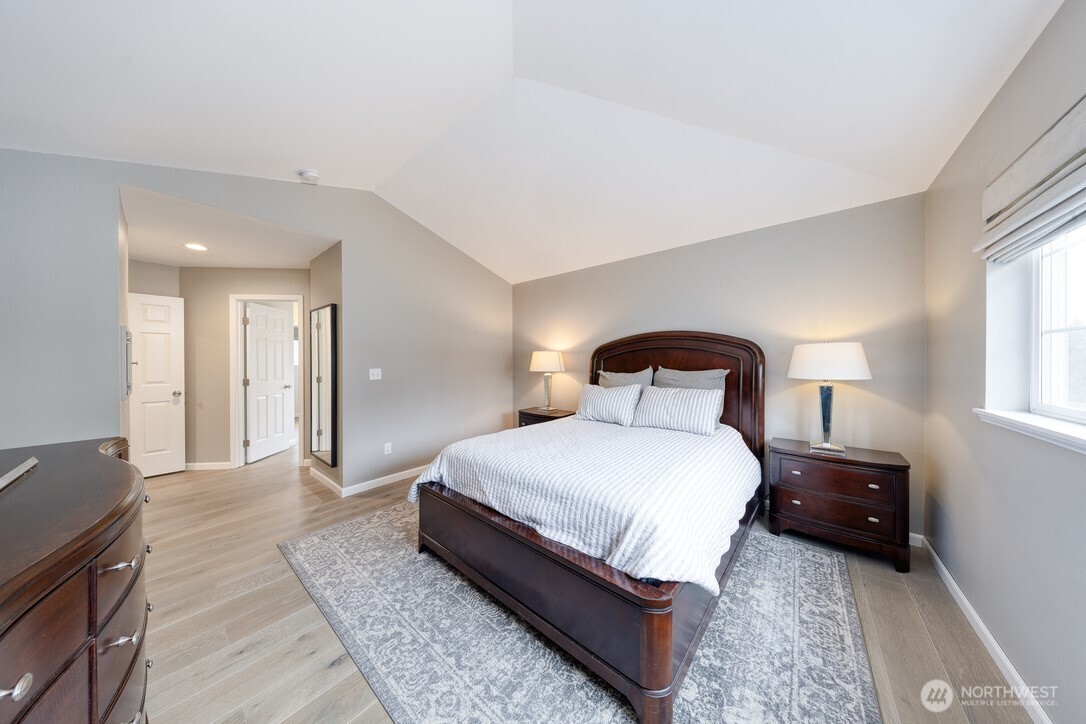 4905 Northeast 19th Court Renton, WA 98059 - Photo 9 of 26