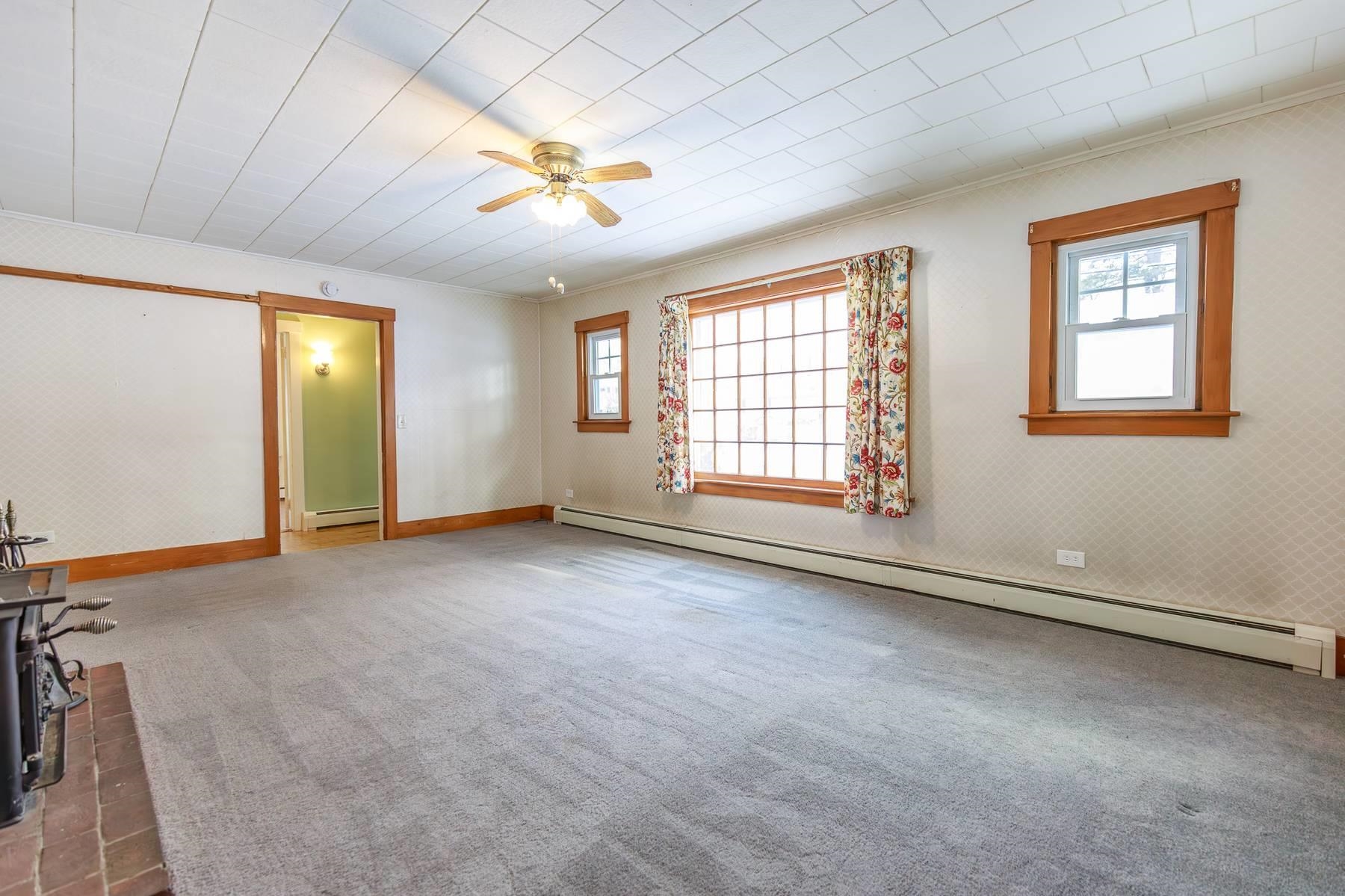 470 Court Street Keene, NH 03431 - Photo 12 of 49