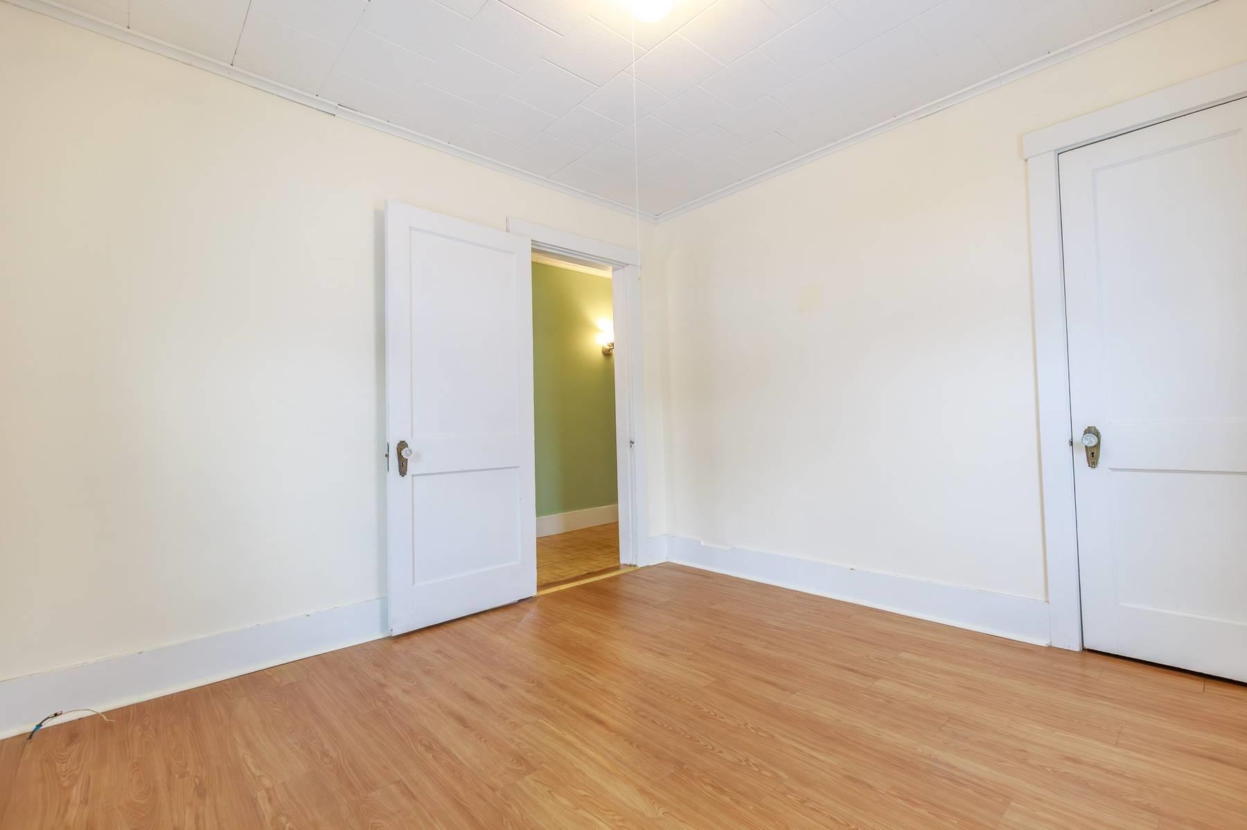 470 Court Street Keene, NH 03431 - Photo 16 of 49