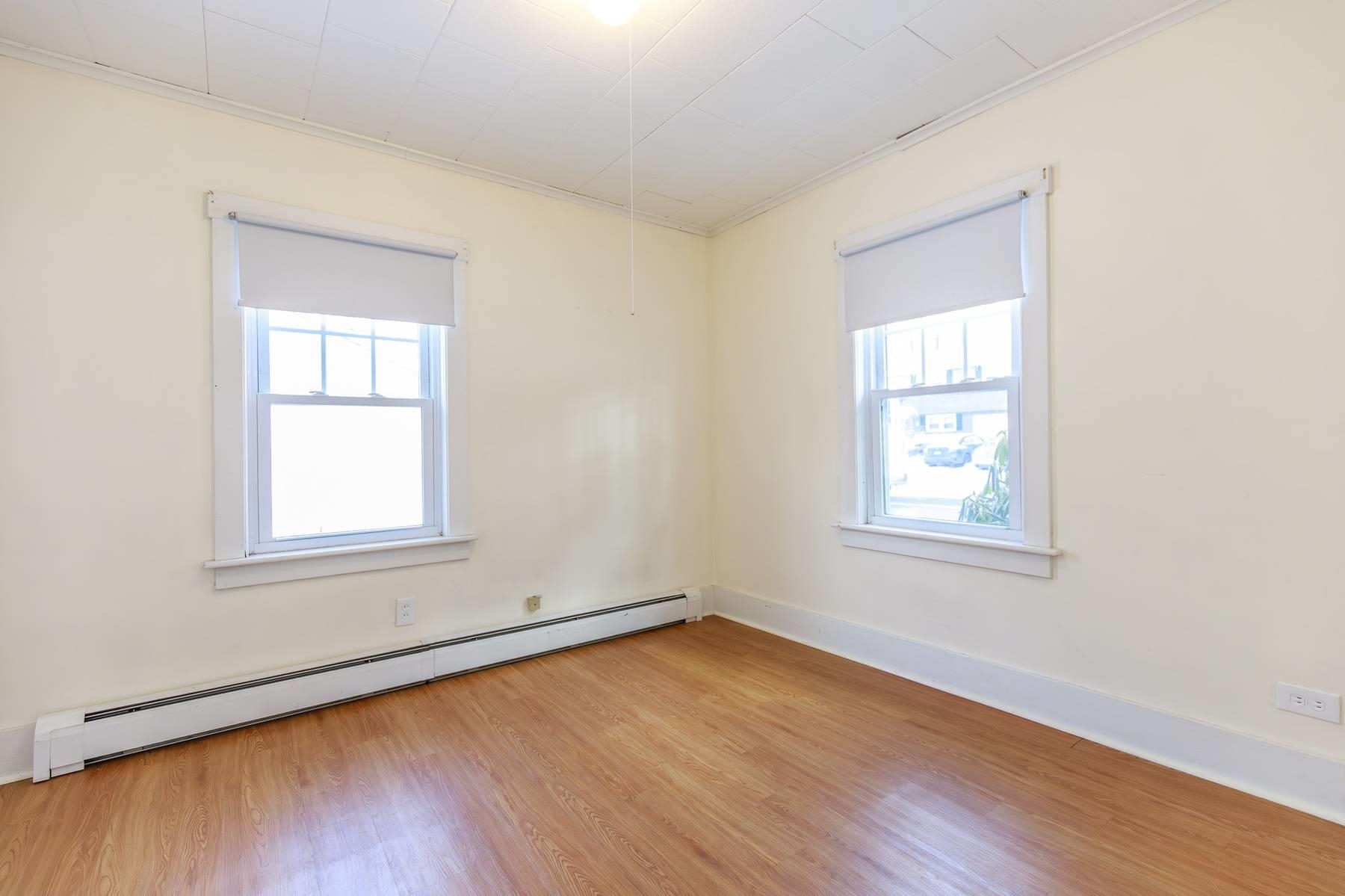 470 Court Street Keene, NH 03431 - Photo 18 of 49