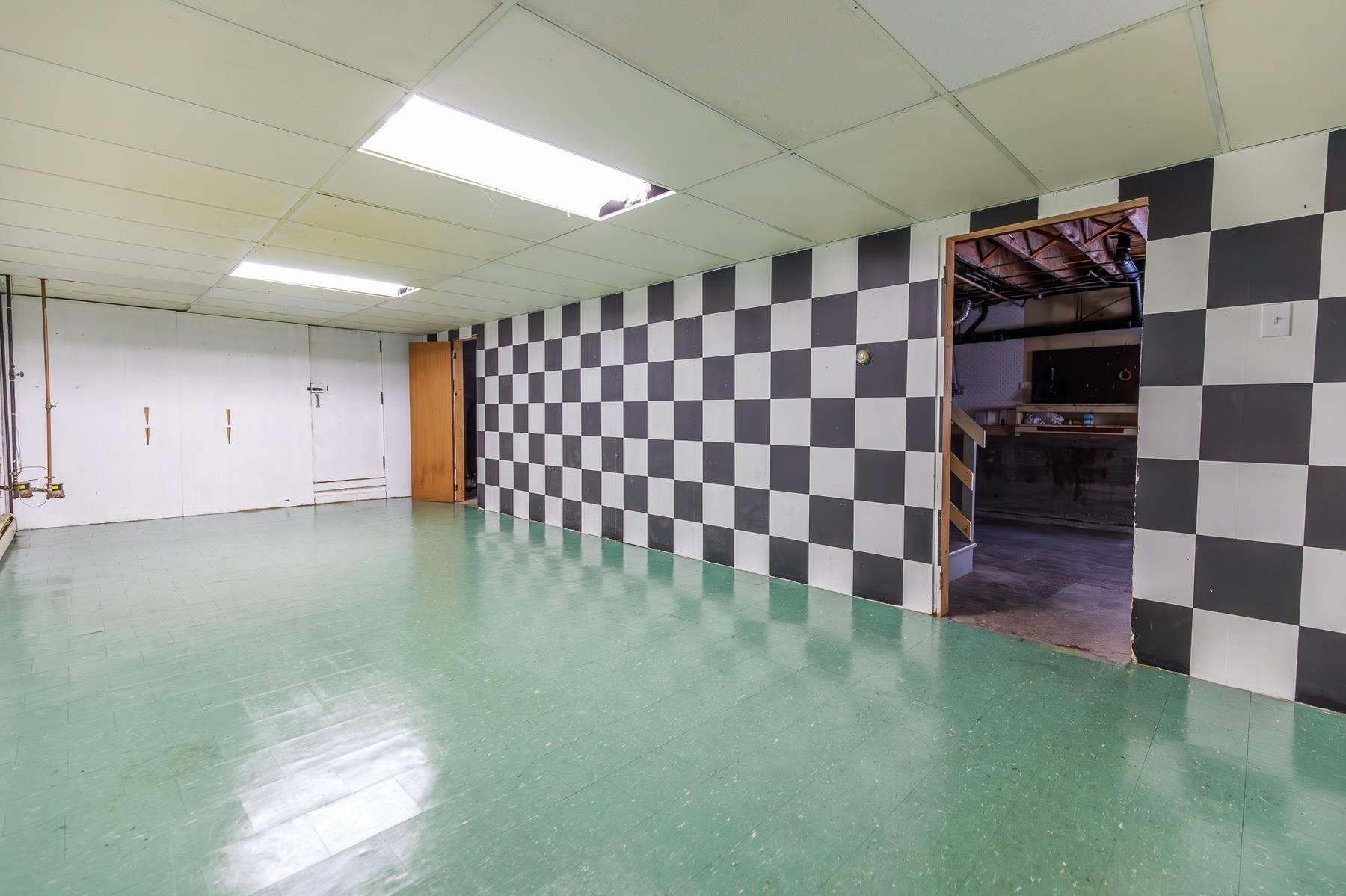 470 Court Street Keene, NH 03431 - Photo 36 of 49