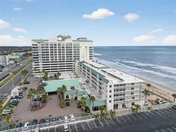$79,900 | 2700 North Atlantic Avenue, Unit 403, Daytona Beach, FL 32118