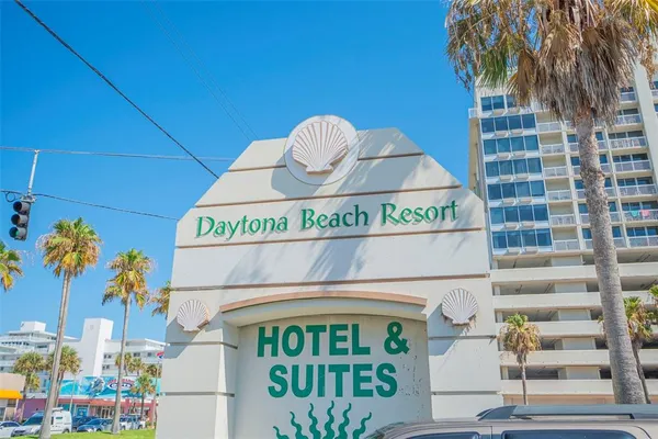 $79,900 | 2700 North Atlantic Avenue, Unit 403, Daytona Beach, FL 32118